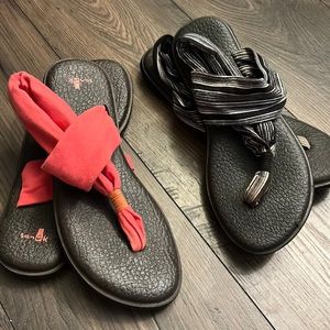 2 pairs of Sanuk sandals! Both size 9